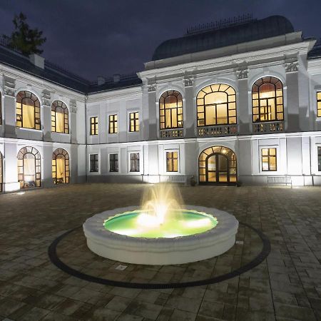 Hotel Gino Park Palace Považská Bystrica Kültér fotó