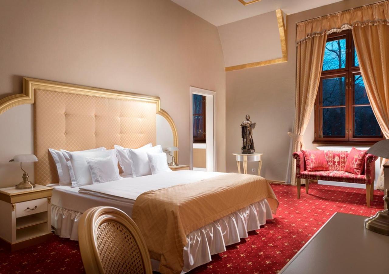 Hotel Gino Park Palace Považská Bystrica Kültér fotó