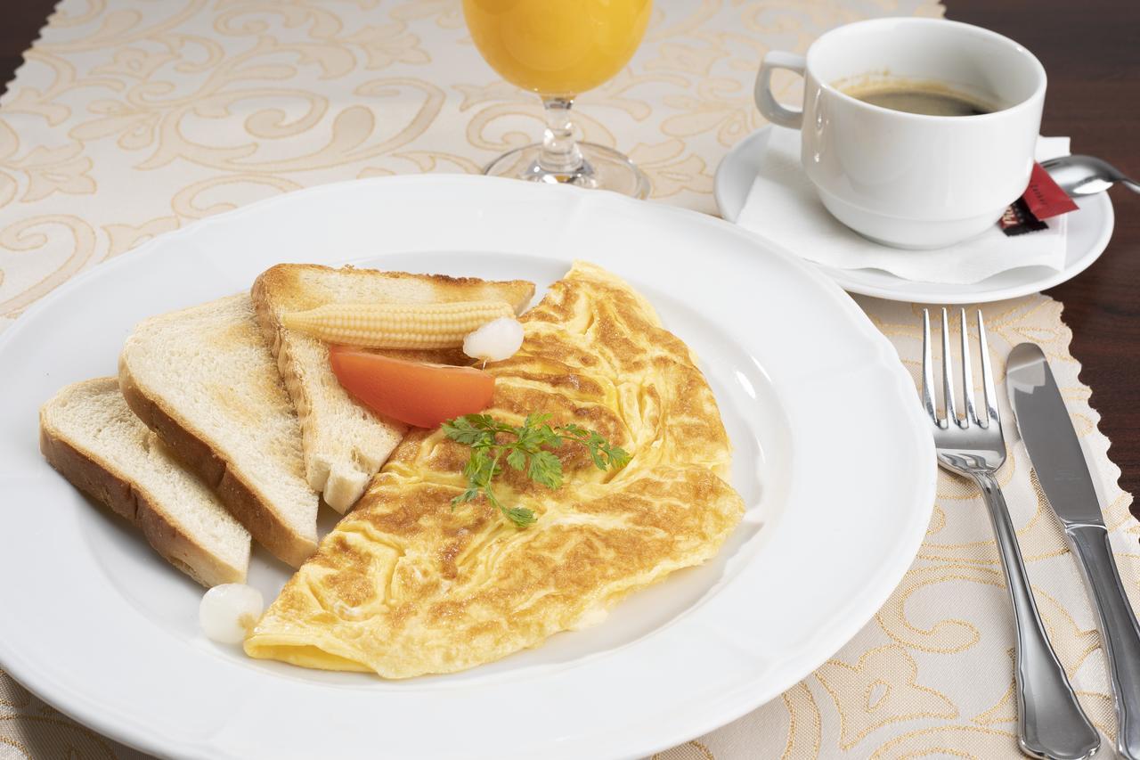 Hotel Gino Park Palace Považská Bystrica Kültér fotó
